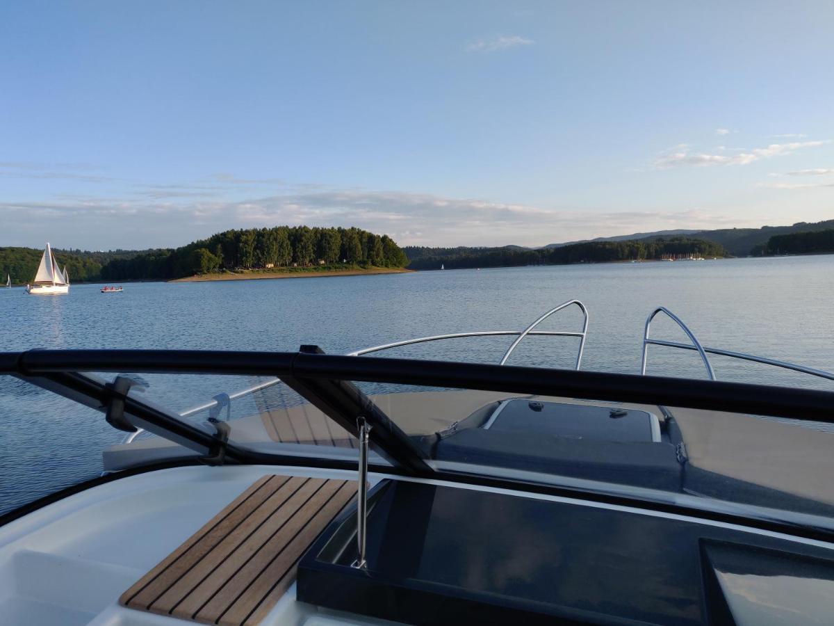 Jacht Elektryczny Bez Patentu Solina  Luaran gambar